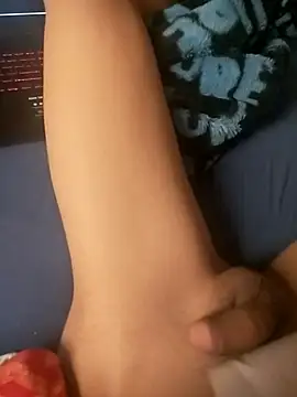 HotSweetBoy_18 webcam