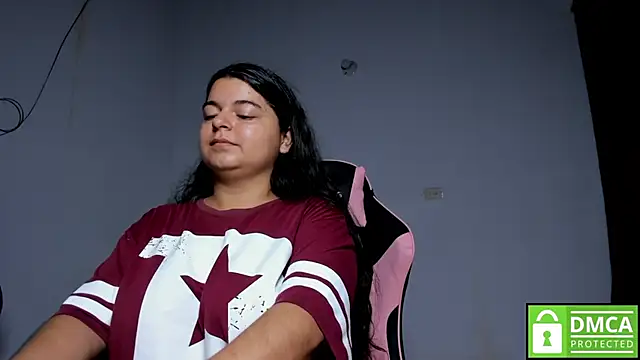 Little_Shaara webcam