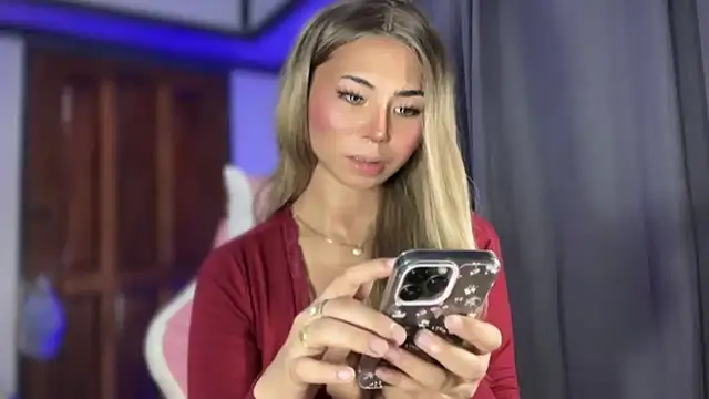 Your_innocentwomenxx webcam