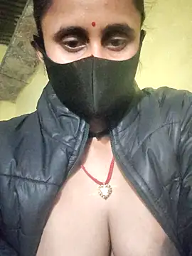 Webcam Model (Divya_Chandok)  is live.Free join now!