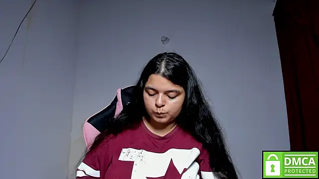 Little_Shaara webcam