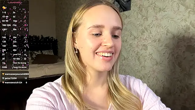 ElisabetLorney webcam