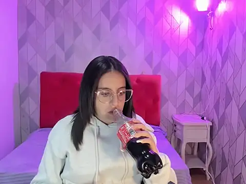 IsabellaRousset webcam