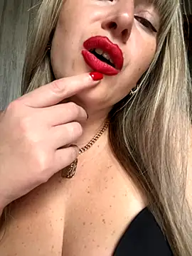 Webcam Model (Kittenforyou)  is live.Free join now!