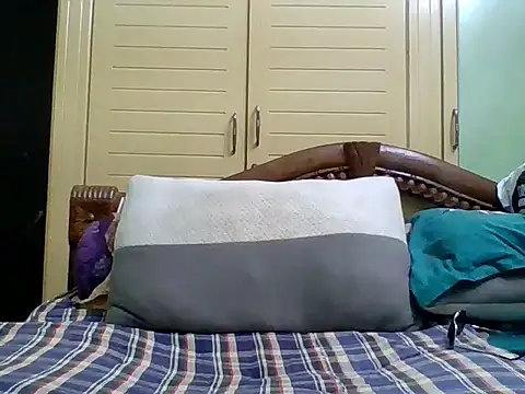 dhroovthebold (Ask my age) - 500