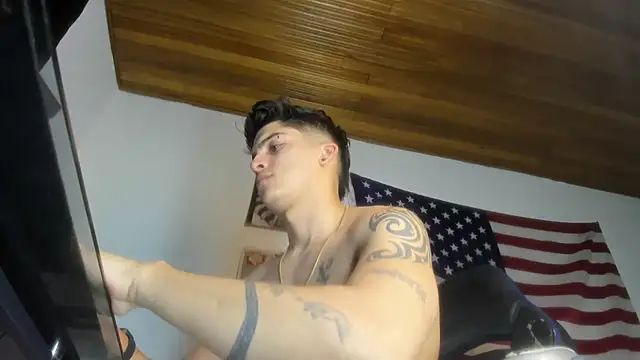 charlie_hotxxx webcam