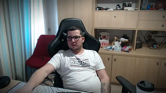 kevinnlovelly webcam