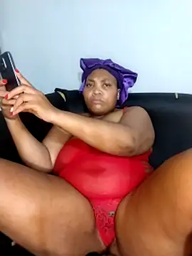 BeverlyQueen14 webcam