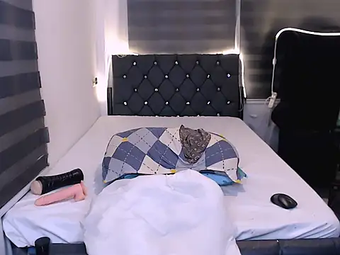 sylvannia_cumslut webcam