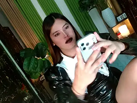 Queen_kendalx19 webcam