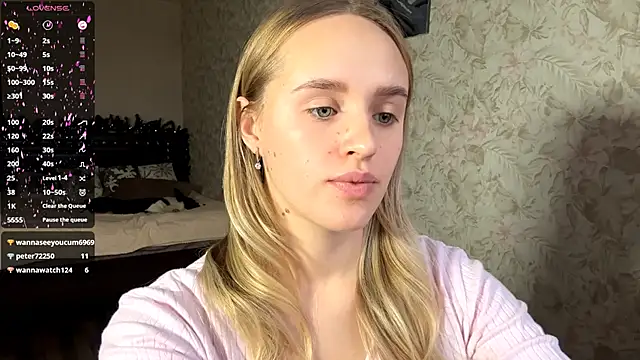 ElisabetLorney webcam