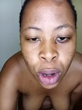 BubblyBeautiful webcam