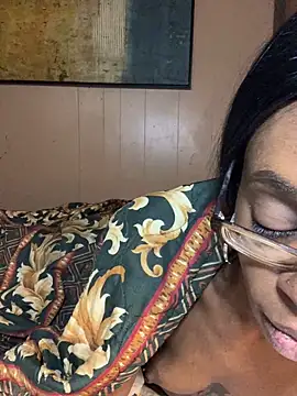 Jasmine_FullsShine webcam