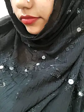 Webcam Model (Miss_Rose__)  is live.Free join now!