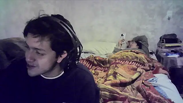 Giby_Grace live cam screenshot malefemale from Mexico on Gratis Show – Free Live Cams