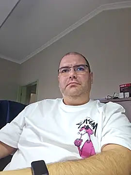 Andrew1900529 webcam