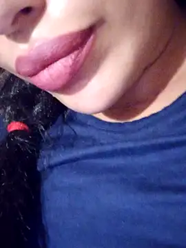 Sexlove1xo Live Webcam on Stripchat