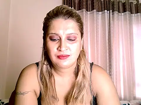 eroticbeauty37 webcam