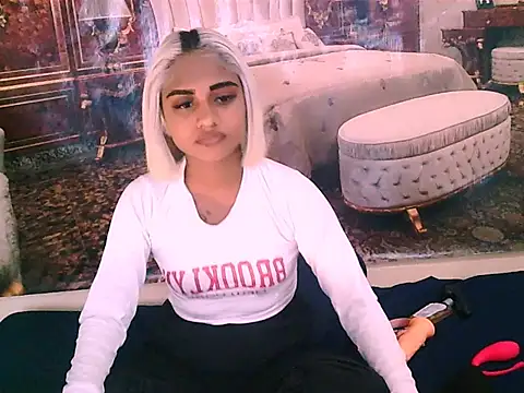 IndianSumaya69 webcam