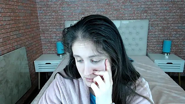 Holliy_Cooper webcam