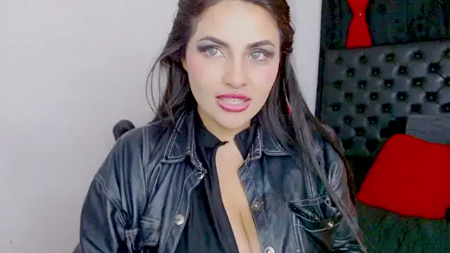 misslombana (F young) - hard deep throat