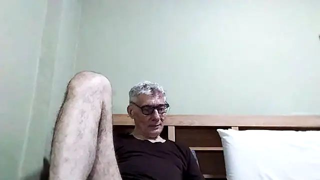 BIGUNCUTHARDCOCK webcam