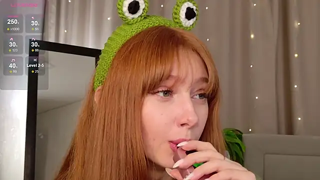 adritvance (F teen) - Take off skirt + oil on ass