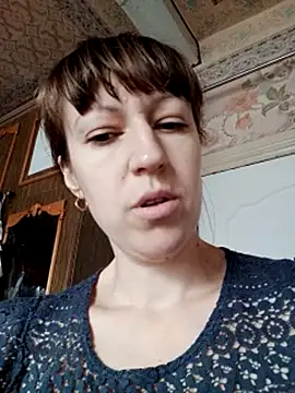 Webcam Model (Calibers2932)  is live.Free join now!