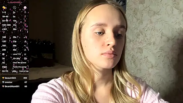 ElisabetLorney webcam