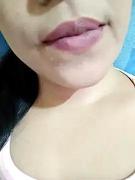 Webcam Model (Anki-doll)  is live.Free join now!