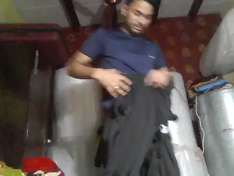 Stubborndesiboy webcam