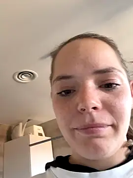 wildmaca - Wildmaca's free webcam