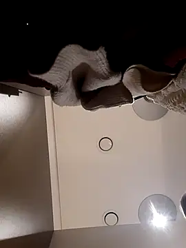 dirtyfeelin - Dirtyfeelin's free webcam