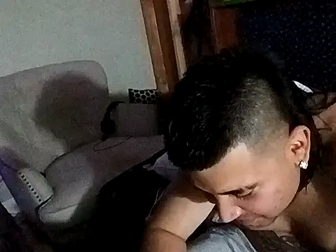 scaeface01 (M young) - Leche sobre mi 💦💯🍾🥵🫛