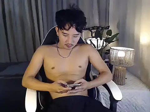 _bigcock_charles webcam