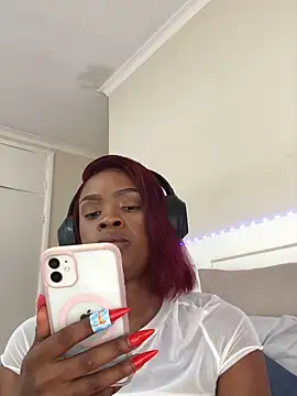 LuciousLips96 webcam