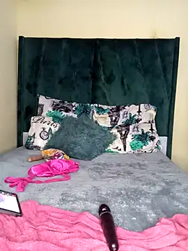 Hotty-boobsxxx webcam