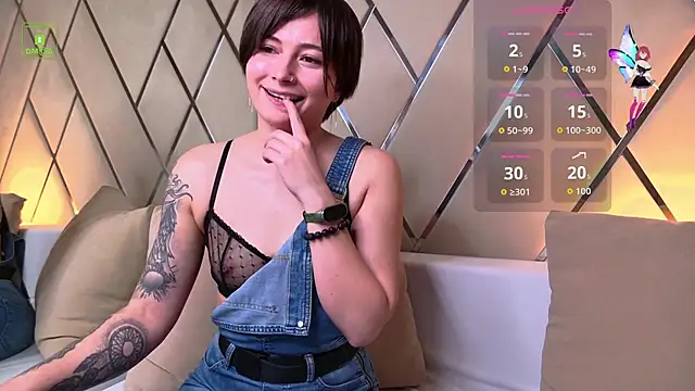 Ishtar_Divine webcam