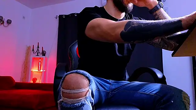 MightyAaron66 webcam