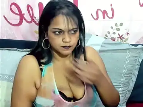 indianswtbella webcam