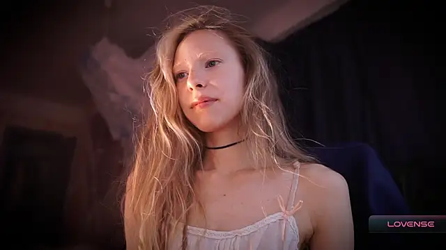 _Phantom_thread_ webcam