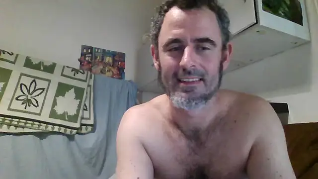 whatYwantMorrre webcam