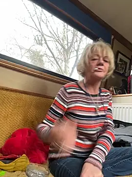 ladyboatlady - Ladyboatlady's free webcam - UK Sex Cams