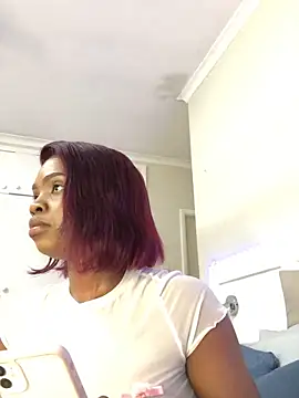 LuciousLips96 webcam