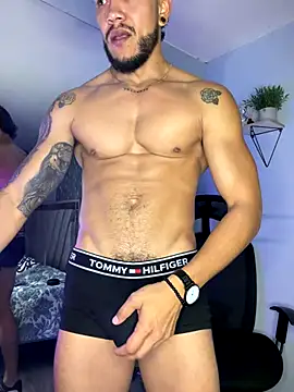 ARON_TAYLER01 webcam