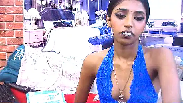 IndianSexySlender webcam