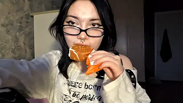 Beeping_Creature webcam