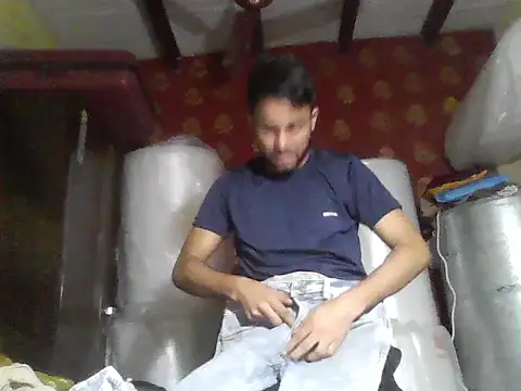 Stubborndesiboy webcam