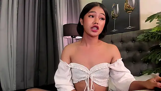 AsianHugecockAnna webcam