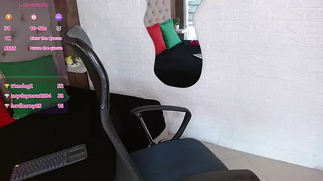 daphne_walton webcam